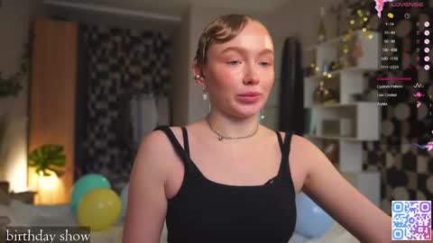 my fansly Charming daisy              My Wishlist  for new toys     online show from November 18, 2025, 7:24 am