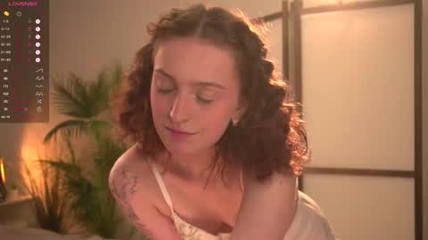 Snapshot of charming_flower chatting on October 4, 2025, 9:46 pm MarselinMarsi inst ptj mars online show from October 4, 2025, 9:46 pm