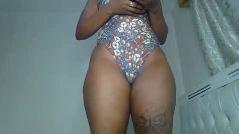 charming_kittie online show from September 10, 2025, 11:21 am