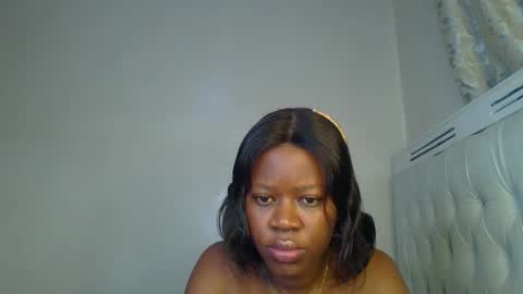 charming_kittie online show from September 14, 2025, 10:47 am