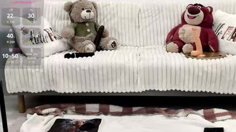 charmvanesa online show from September 13, 2025, 4:18 pm