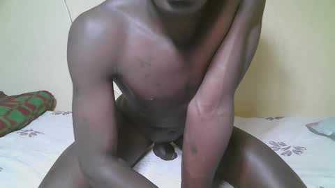 Snapshot of charmzboy chatting on October 6, 2025, 11:02 pm charmzboy online show from October 6, 2025, 11:02 pm