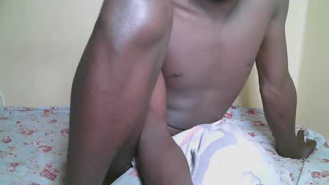 Snapshot of charmzboy chatting on October 13, 2025, 9:04 pm charmzboy online show from October 13, 2025, 9:04 pm