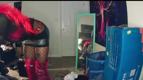 Snapshot of charr1barr chatting on January 2, 2025, 5:50 pm Miss Chocolate online show from January 2, 2025, 5:50 pm