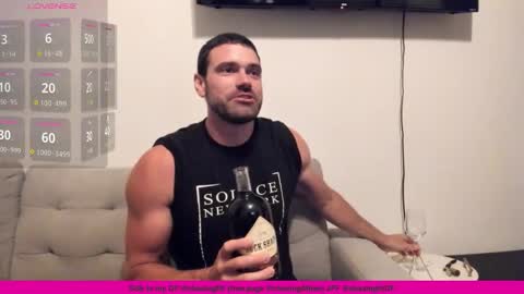 Snapshot of chasemason20 chatting on October 17, 2025, 1:31 am Onlyfans chasingfit Instagram the arguer Twitter chasingfitOF online show from October 17, 2025, 1:31 am