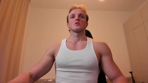 Snapshot of chasereed_ chatting on May 8, 2026, 8:03 pm Chase Reed online show from May 8, 2026, 8:03 pm