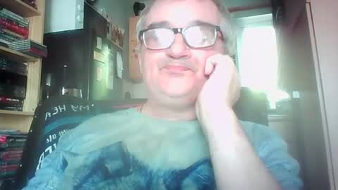 Snapshot of chatboxlee chatting on July 6, 2026, 4:42 pm chatboxlee online show from July 6, 2026, 4:42 pm