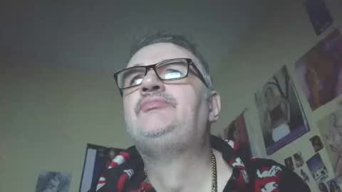 Snapshot of chatubatelee555 chatting on October 23, 2025, 6:17 pm lee online show from October 23, 2025, 6:17 pm