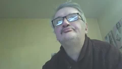 Snapshot of chatubatelee555 chatting on November 23, 2025, 6:30 pm lee online show from November 23, 2025, 6:30 pm