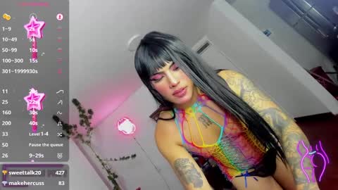 Sophie  online show from December 4, 2024, 12:19 am