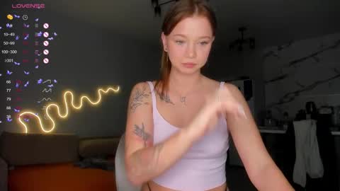 Em online show from September 23, 2025, 7:39 pm