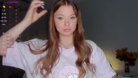 Em online show from October 1, 2025, 2:45 pm