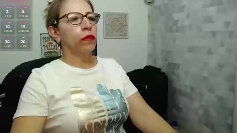 Snapshot of chayla_ruiz chatting on September 23, 2025, 11:41 pm CHAYLA VICTORIA RUIZ  online show from September 23, 2025, 11:41 pm
