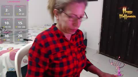 Snapshot of chayla_ruiz chatting on October 15, 2025, 9:20 am CHAYLA VICTORIA RUIZ  online show from October 15, 2025, 9:20 am