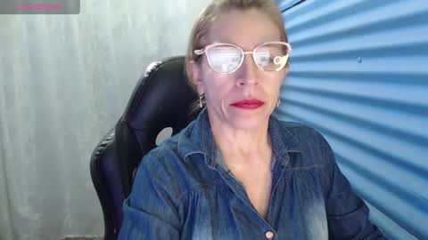 CHAYLA VICTORIA RUIZ  online show from March 26, 2026, 10:43 am