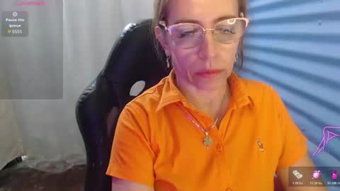 CHAYLA VICTORIA RUIZ  online show from June 15, 2026, 2:41 pm