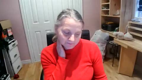 chealsiek online show from December 18, 2025, 8:04 pm