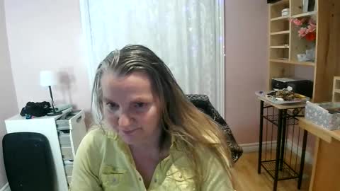 chealsiek online show from May 2, 2026, 2:16 am