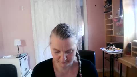 chealsiek online show from May 2, 2026, 2:22 pm