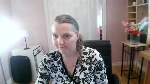 chealsiek online show from May 3, 2026, 4:13 pm