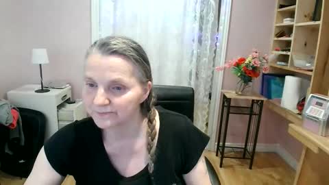 chealsiek online show from May 16, 2026, 1:46 am