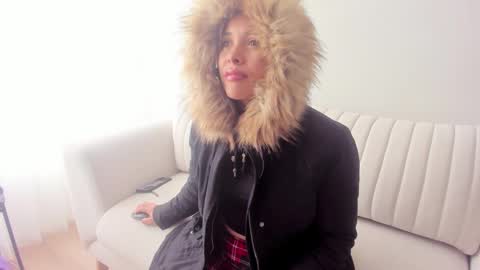 Regina Phalange online show from February 25, 2025, 7:25 pm