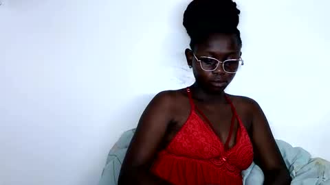 Snapshot of cheeky_charms chatting on October 8, 2025, 1:03 am cheeky_charms online show from October 8, 2025, 1:03 am