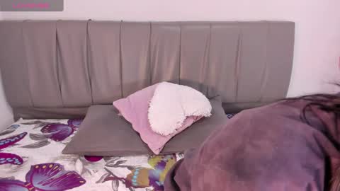 Snapshot of cheerlynn chatting on October 7, 2025, 3:53 pm Cherlyn online show from October 7, 2025, 3:53 pm