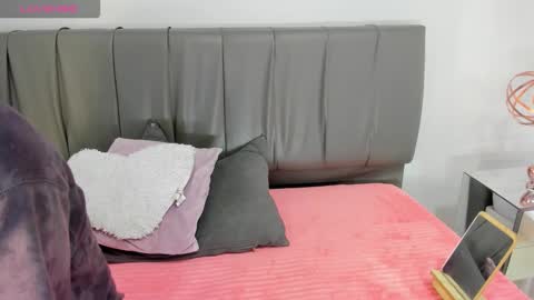 Snapshot of cheerlynn chatting on October 13, 2025, 3:01 pm Cherlyn online show from October 13, 2025, 3:01 pm