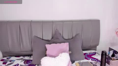 Snapshot of cheerlynn chatting on October 15, 2025, 6:41 pm Cherlyn online show from October 15, 2025, 6:41 pm