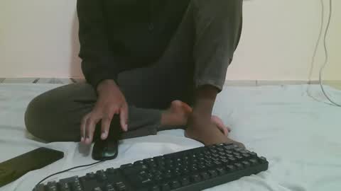 Snapshot of chekyboys_ chatting on October 18, 2025, 9:43 am chekyboys_ online show from October 18, 2025, 9:43 am