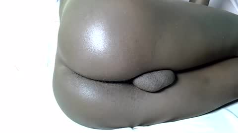 Keve Meddy online show from April 2, 2026, 1:53 pm