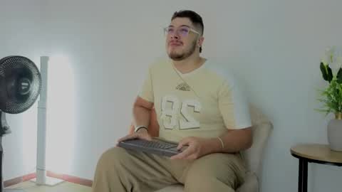   online show from May 11, 2026, 3:34 am