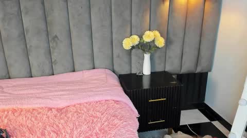 chelsea_bolton_ online show from November 19, 2025, 12:27 pm