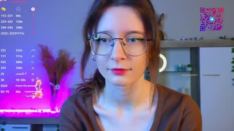 Mona online show from December 10, 2024, 3:22 pm