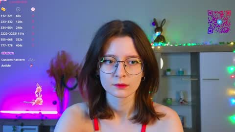 Mona online show from December 22, 2024, 3:11 pm