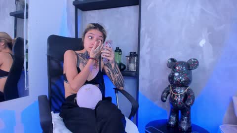 Snapshot of chelseadalea chatting on January 28, 2025, 5:56 pm Chelsea  online show from January 28, 2025, 5:56 pm