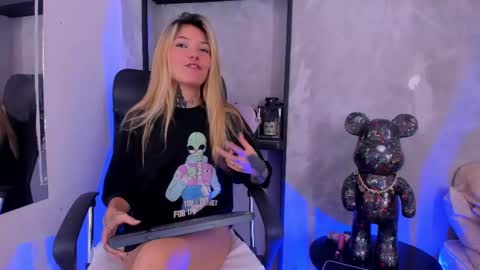 Snapshot of chelseadalea chatting on February 13, 2025, 6:59 pm Chelsea  online show from February 13, 2025, 6:59 pm