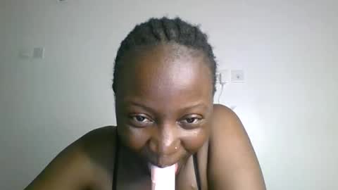 Snapshot of chelsiy chatting on March 10, 2026, 11:43 pm Chelsy online show from March 10, 2026, 11:43 pm