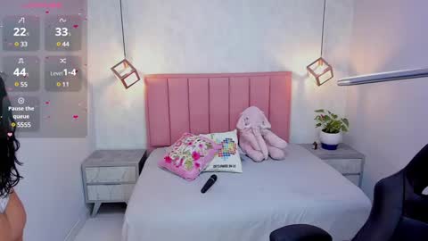 Snapshot of chelsyquinn chatting on March 7, 2025, 1:31 am Camila  online show from March 7, 2025, 1:31 am