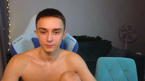 LUCASRYANPVT IS OPEN online show from January 29, 2025, 9:44 am
