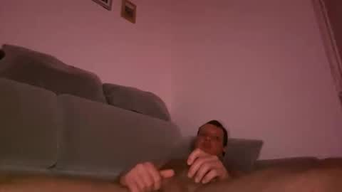 Ad1i.x online show from October 9, 2025, 9:35 pm