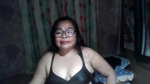 chenita_kits online show from March 18, 2026, 11:13 am