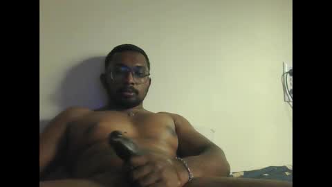 Snapshot of chennaibull1011 chatting on February 17, 2026, 10:12 am chennaibull1011 online show from February 17, 2026, 10:12 am