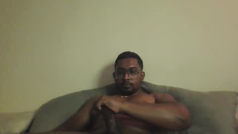 chennaibull1011 online show from May 14, 2026, 10:44 am