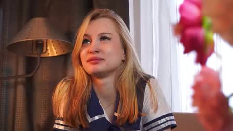 Snapshot of cherelleveld chatting on September 27, 2025, 3:33 am LorenLinda online show from September 27, 2025, 3:33 am