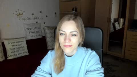 Silvia online show from January 28, 2025, 4:08 am