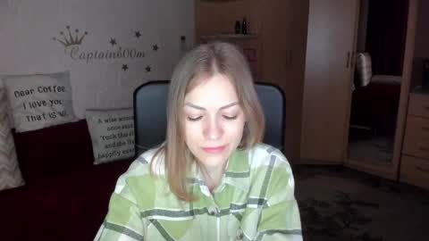 Silvia online show from February 14, 2025, 3:54 am