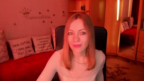 Silvia online show from March 8, 2025, 6:43 am