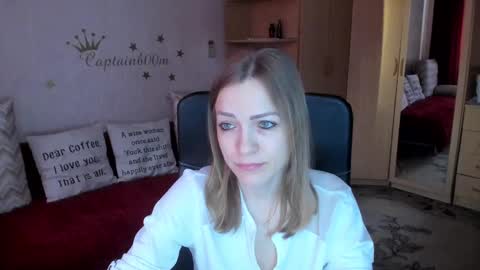 Silvia online show from March 9, 2025, 6:06 am